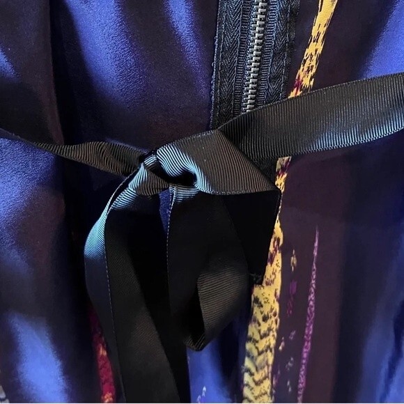 Fishbowl purple abstract ribbon dress with pockets size small - Picture 6 of 8